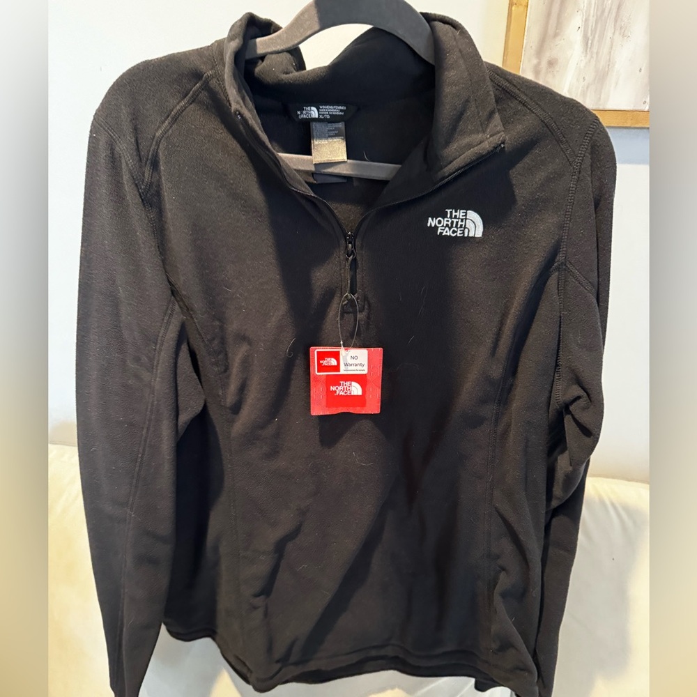 NWT The North Face fleece pull over